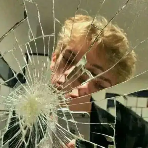 6686体育官网金牌作者Julian