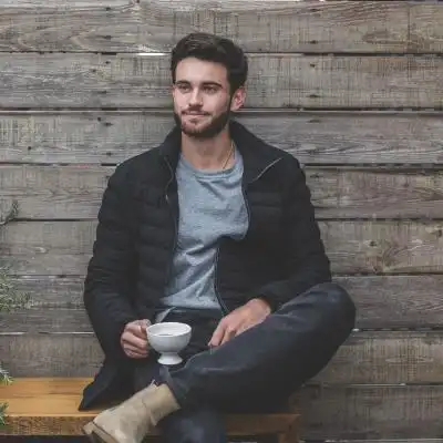 6686体育官网高级作者Clifford