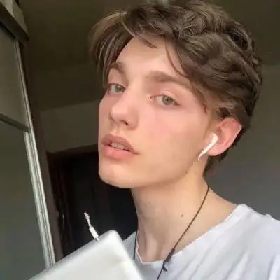 6686体育官网钻石作者Ophelia