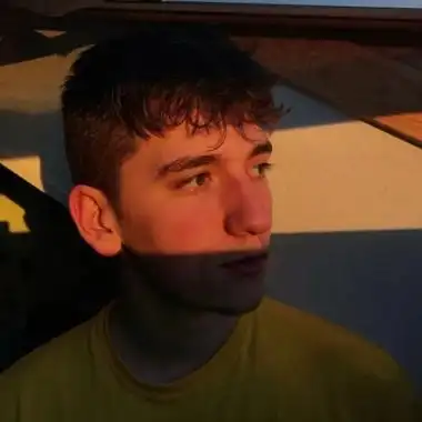 6686体育官网铁牌作者Wallace