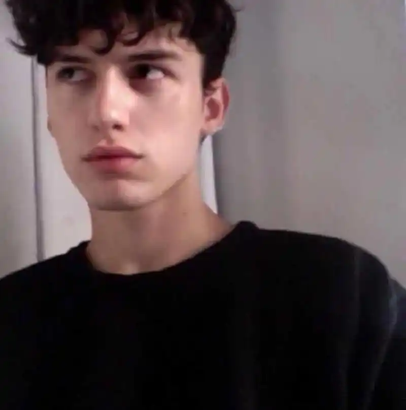 6686体育官网中级作者Hunter