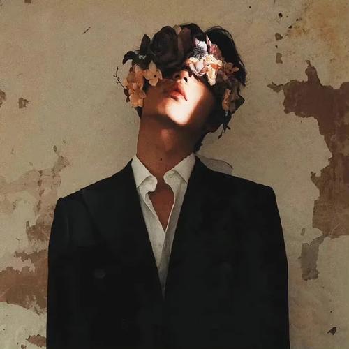 6686体育官网铜牌作者Henry