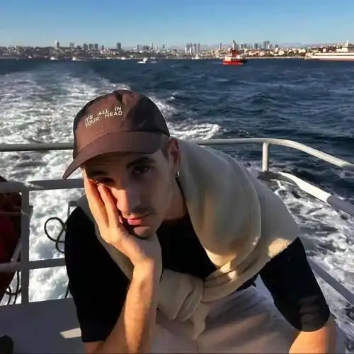 6686体育官网铜牌作者繁花散尽