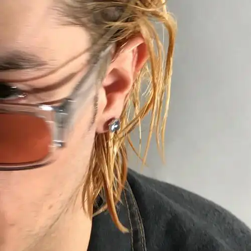 6686体育官网特邀作者Violetta